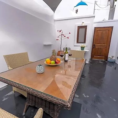 Отель Argy's Luxury Caves Санторини