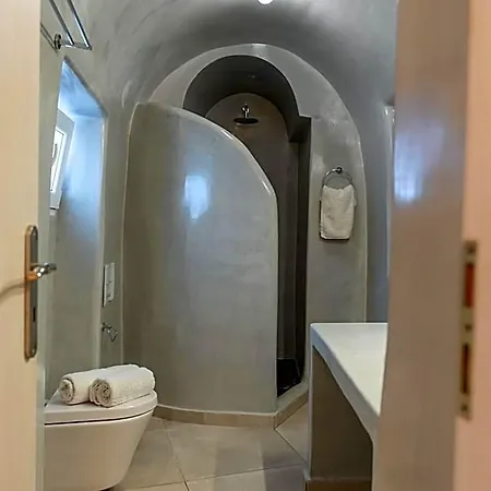 Отель Argy's Luxury Caves Санторини