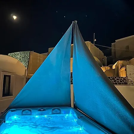 Argy's Luxury Caves Santorini Island